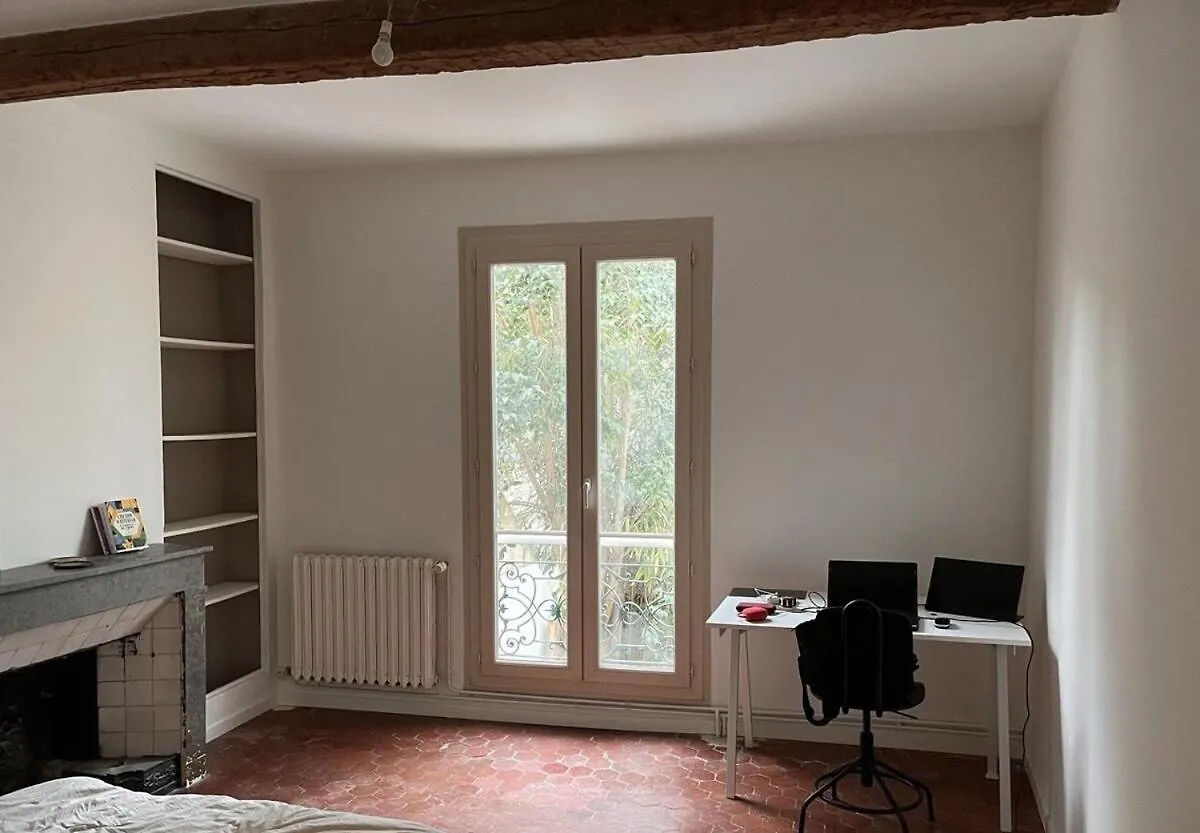 Ferienhaus Charmante Maison De Ville Avec Cour Interieur Avignon Frankreich